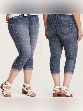 Torrid Cropped Jeggings w/Heart Print